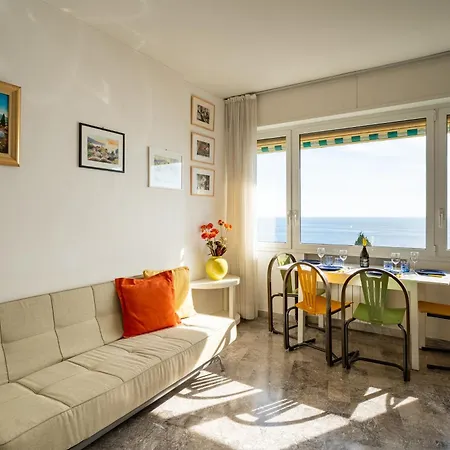 Guesthost - Breathaway Seaview Near San Remo